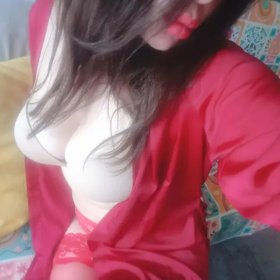 Anano, 30, تبليسي