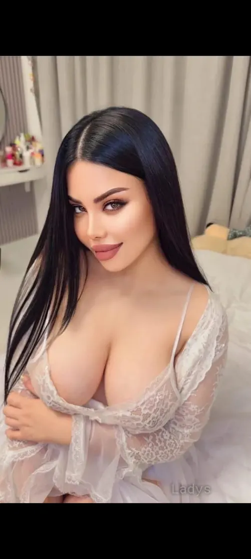 Mira %, 26, باتومی 3