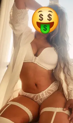 Sabrina hot