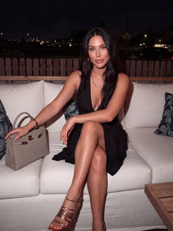 Anastasia, 27, تبليسي