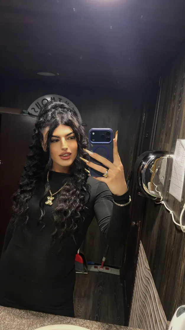 Trans Khanna, 23, Բաթումի 9