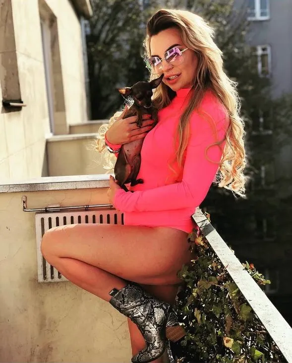 Julia, 27, کوتائیسی 4