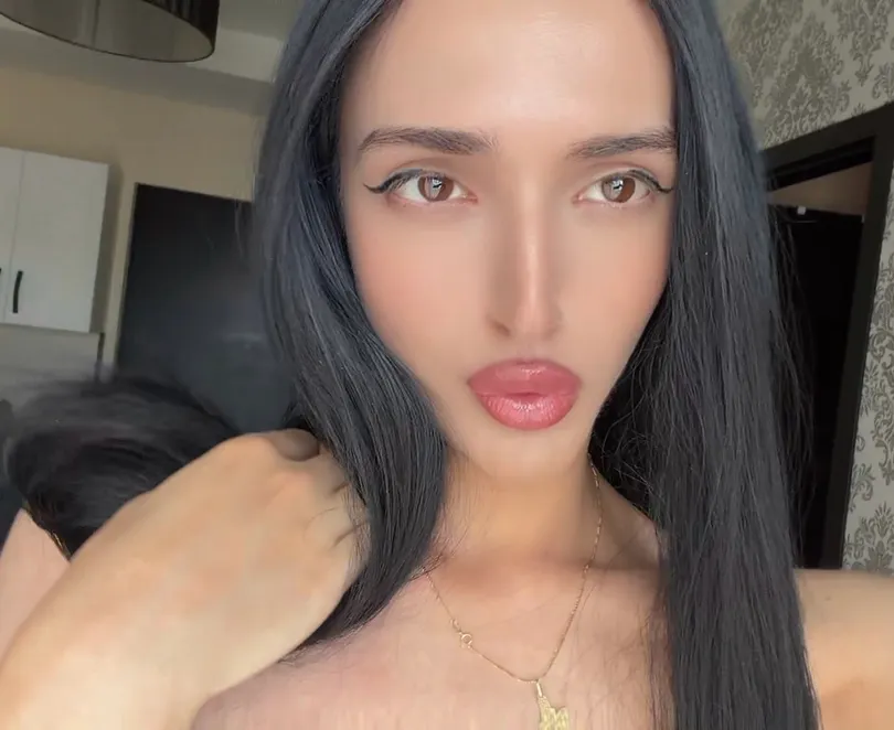 SOFIA, 20, Թբիլիսի 2