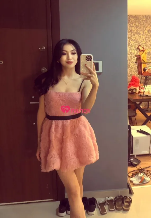 ella, 22, تفلیس