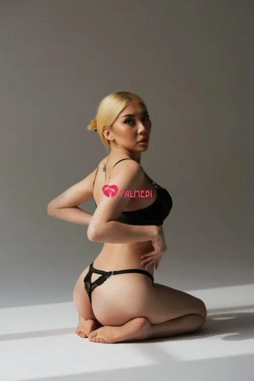 Mia