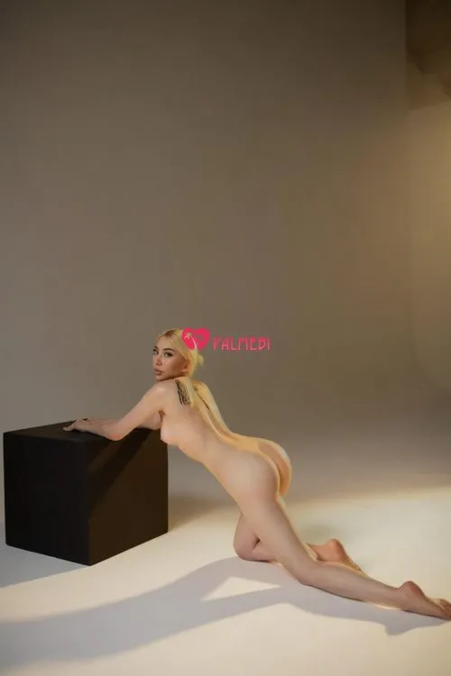 Mia