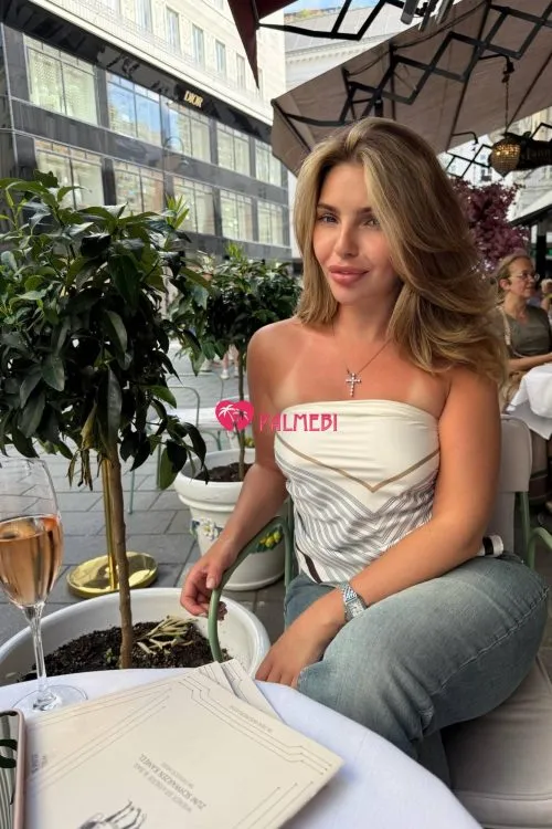 NICOLE